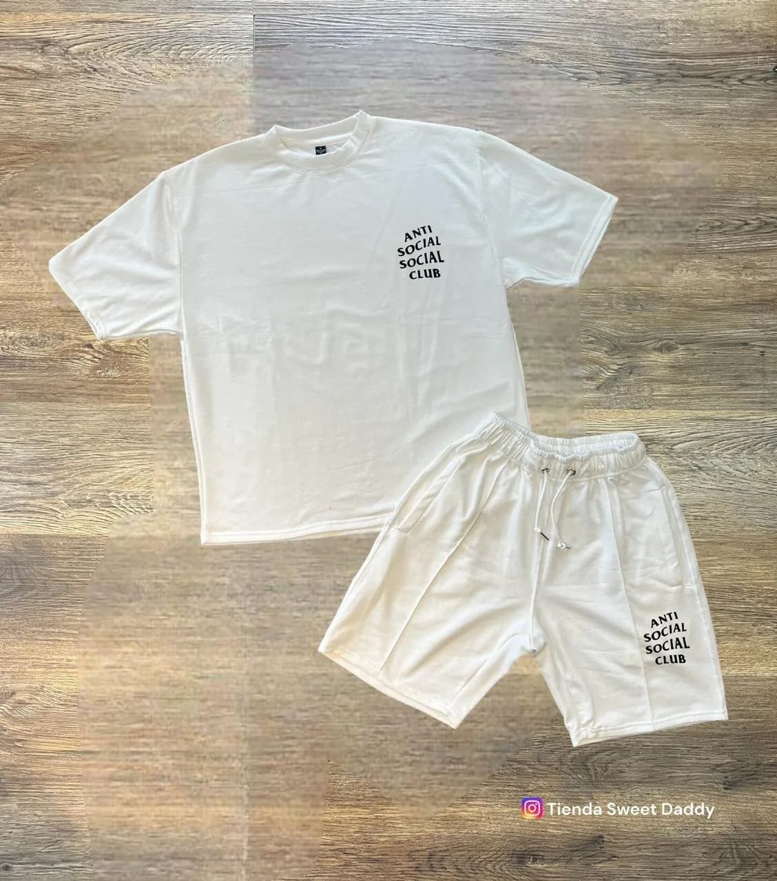 Conjunto brm anti social club white
