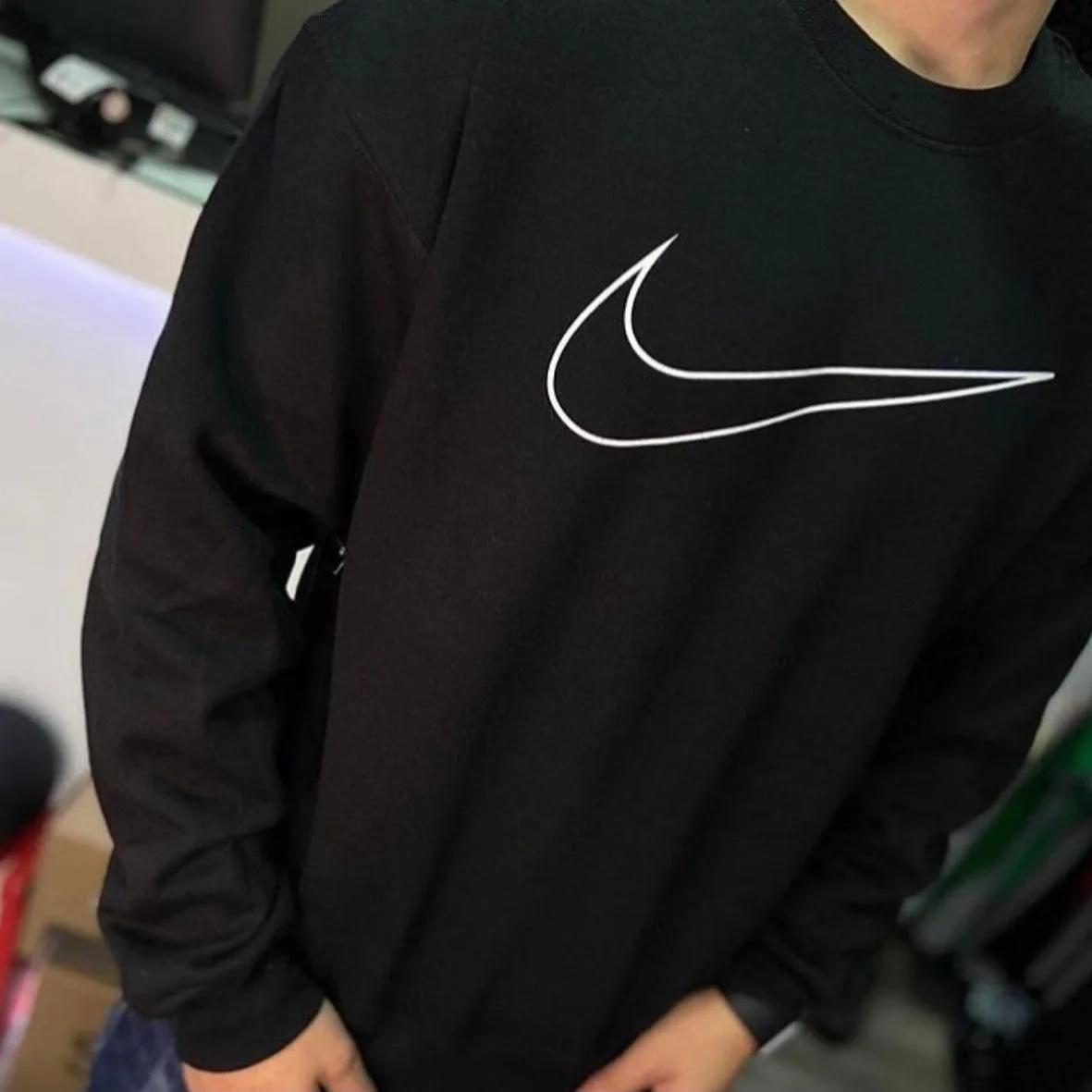Buzo nike borde negro