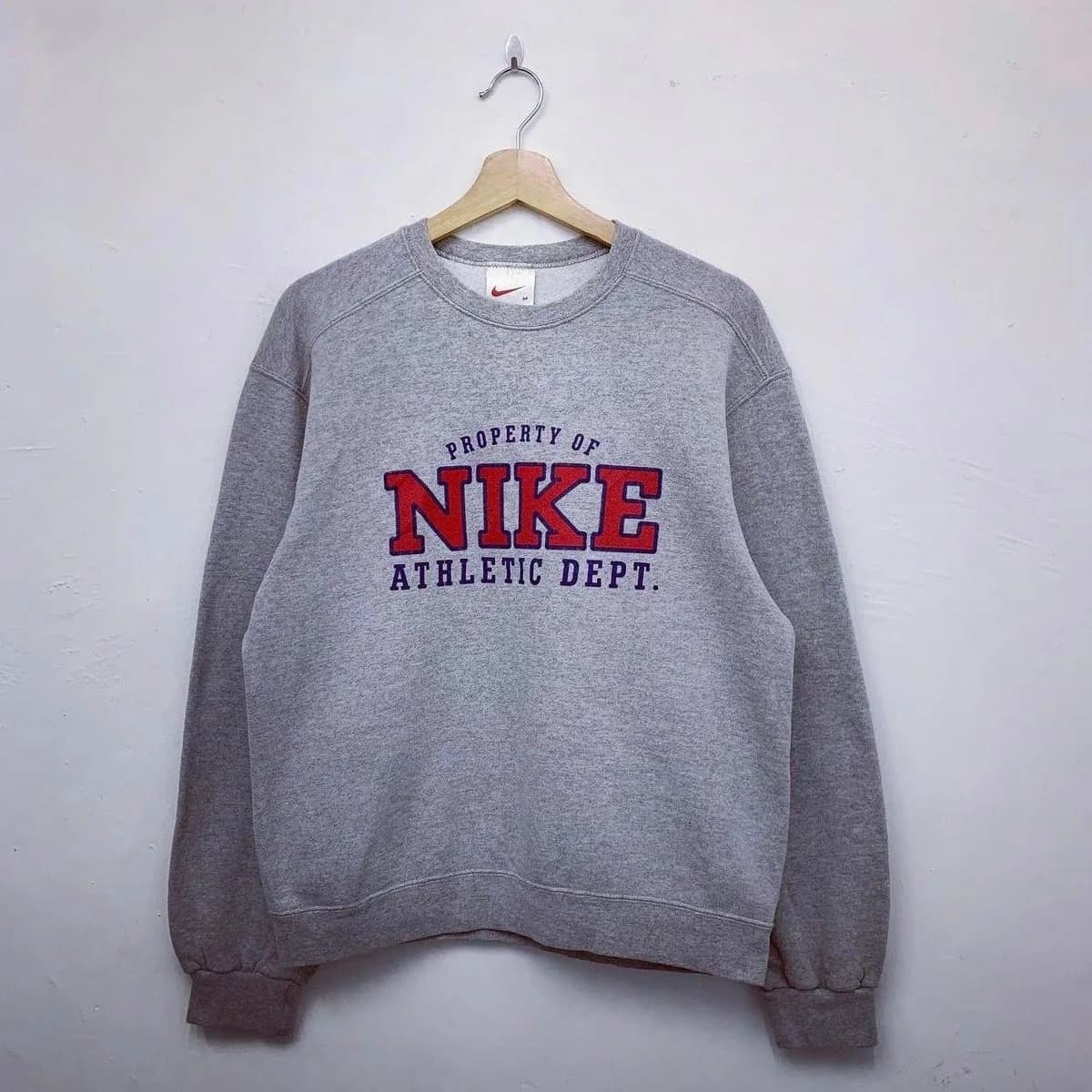 Buzo nike vintage gris