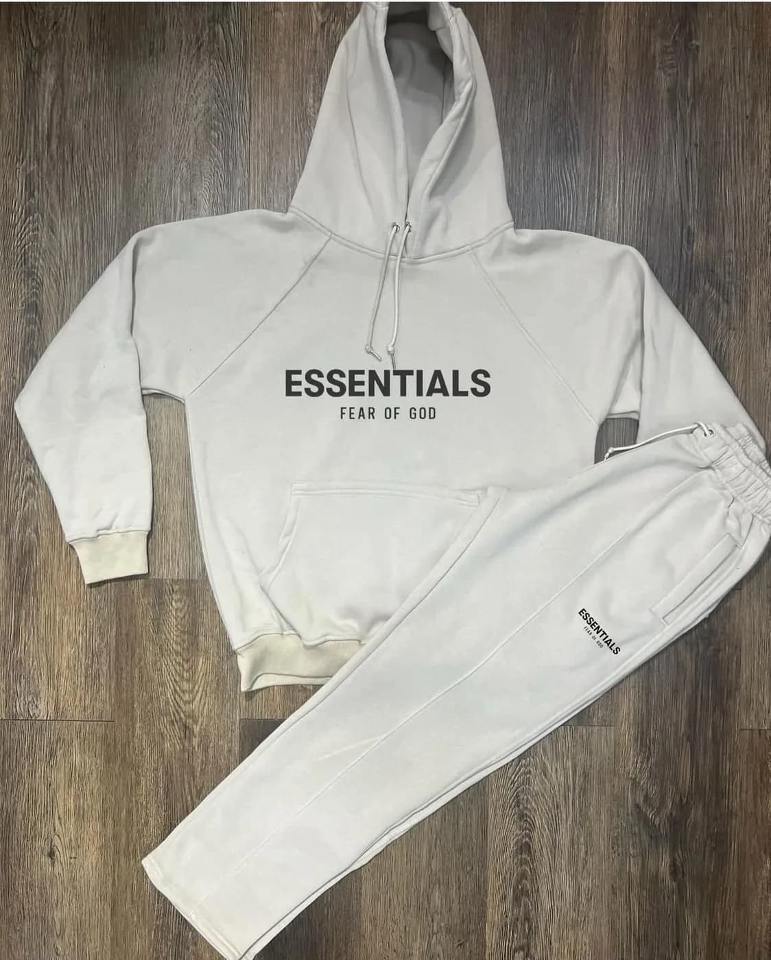 Sudadera essentials beige