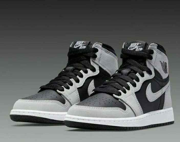 Jordan Retro 1 Gris Negra