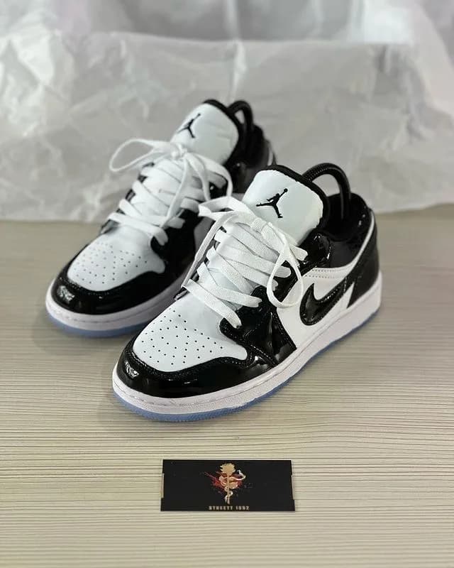 Jordan Retro 1 Panda Charol