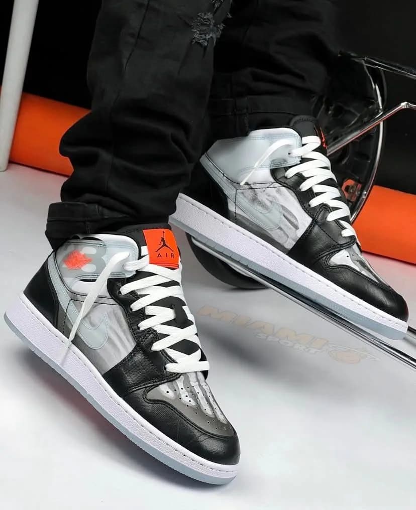 Jordan Retro 1 X Ray