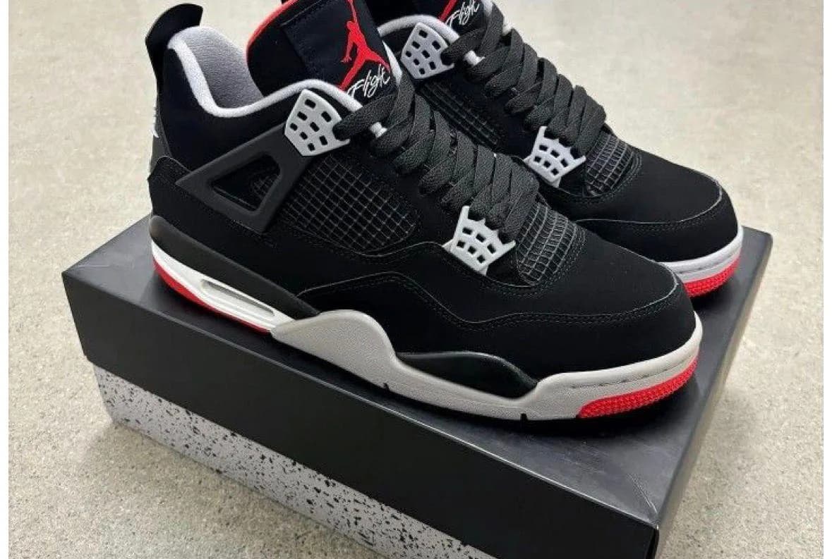 Jordan Retro 4 Negra Gris